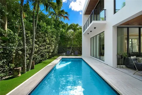 4171 Battersea Road Miami FL 33133