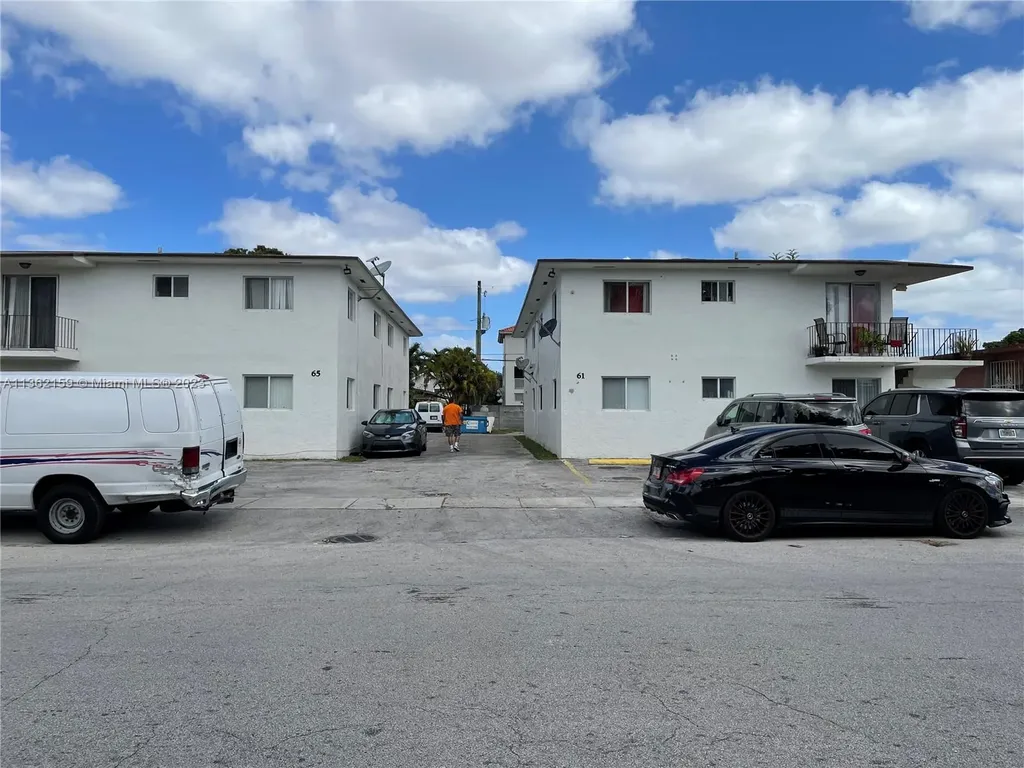 61 W 13th Street Hialeah FL 33010