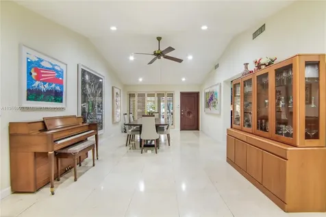 532 N Island Drive Golden Beach FL 33160