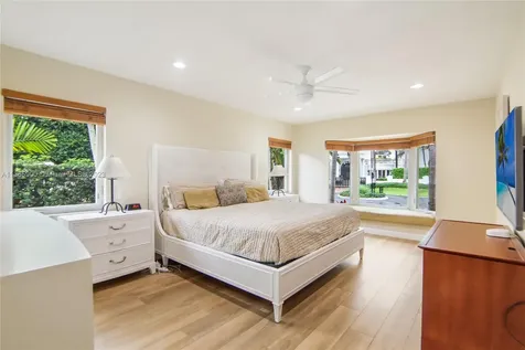 532 N Island Drive Golden Beach FL 33160