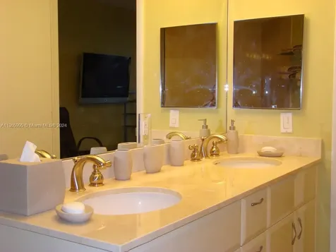 6365 Collins Avenue Miami Beach FL 33141