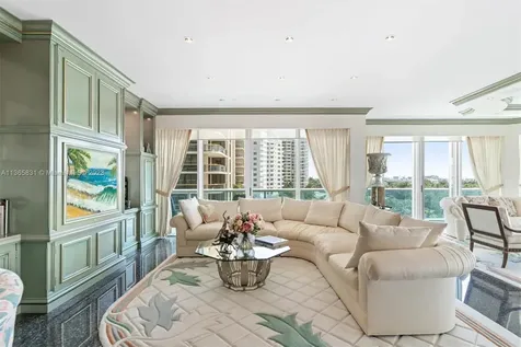 10101 Collins Avenue Bal Harbour FL 33154