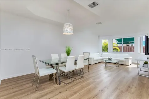 7323 NW 113th Court Doral FL 33178