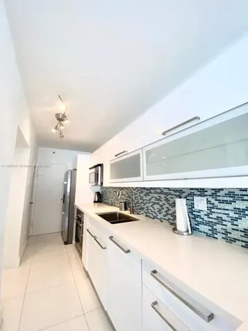 100 Lincoln Road Miami Beach FL 33139