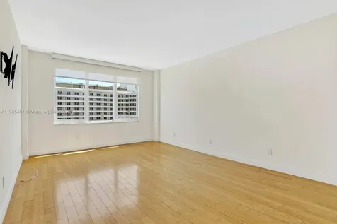 5600 Collins Avenue Miami Beach FL 33140