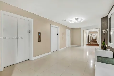 5600 Collins Avenue Miami Beach FL 33140