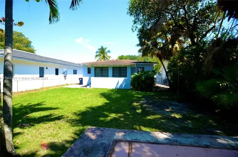 5888 SW 27th Street Miami FL 33155
