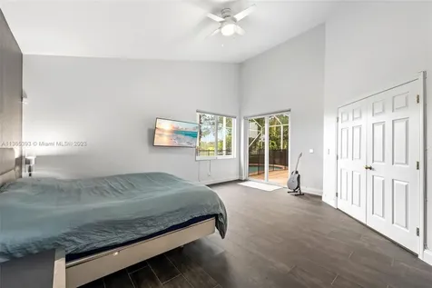 1551 Lacosta Drive E Pembroke Pines FL 33027