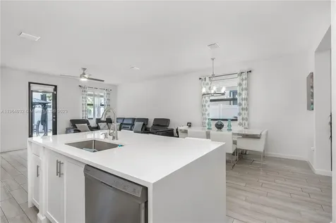 3422 W 108th Street Hialeah FL 33018