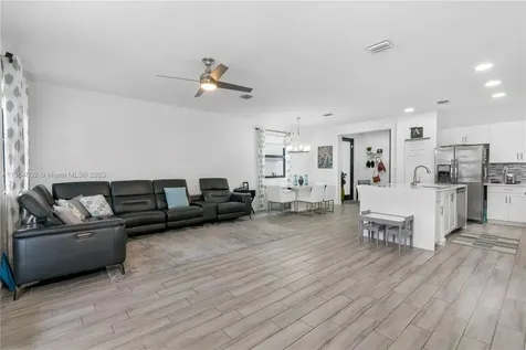 3422 W 108th Street Hialeah FL 33018