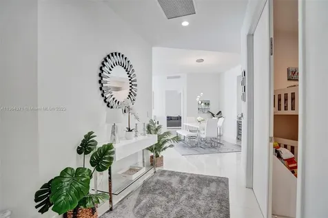 15901 Collins Avenue Sunny Isles Beach FL 33160