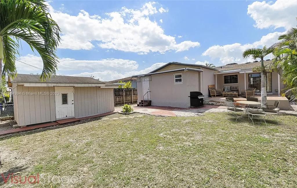 621 SW 60th Court Miami FL 33144