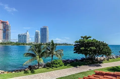 7111 Fisher Island Drive Miami Beach FL 33109