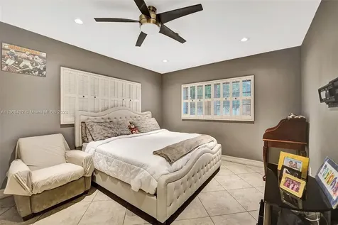 1911 NE 197th Terrace Miami FL 33179