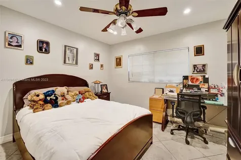 1911 NE 197th Terrace Miami FL 33179