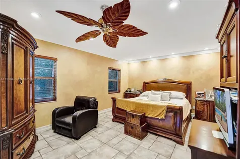 1911 NE 197th Terrace Miami FL 33179
