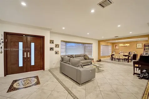 1911 NE 197th Terrace Miami FL 33179