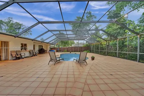 1911 NE 197th Terrace Miami FL 33179