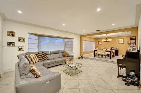 1911 NE 197th Terrace Miami FL 33179