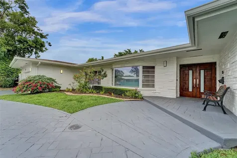 1911 NE 197th Terrace Miami FL 33179