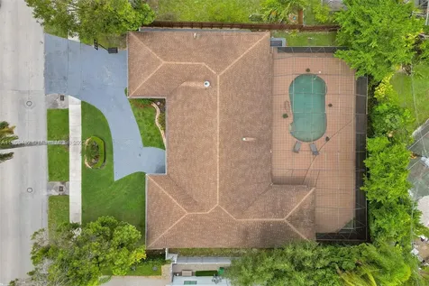 1911 NE 197th Terrace Miami FL 33179