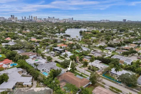 1911 NE 197th Terrace Miami FL 33179