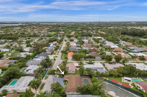 1911 NE 197th Terrace Miami FL 33179