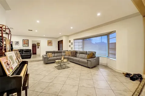 1911 NE 197th Terrace Miami FL 33179