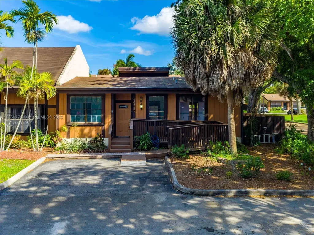 10230 Citrus Court Pembroke Pines FL 33026