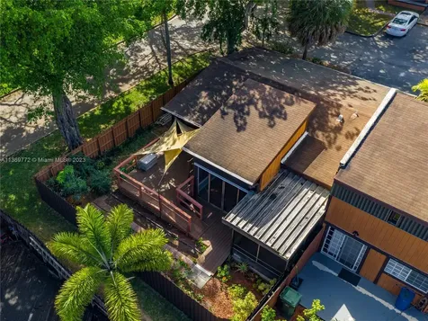 10230 Citrus Court Pembroke Pines FL 33026