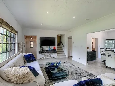 2133 Meridian Avenue Miami Beach FL 33139