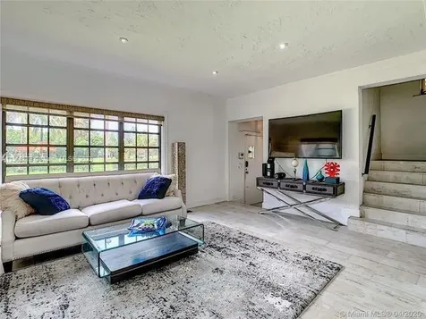 2133 Meridian Avenue Miami Beach FL 33139