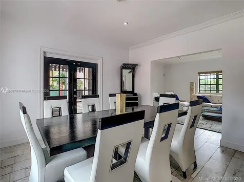 2133 Meridian Avenue Miami Beach FL 33139