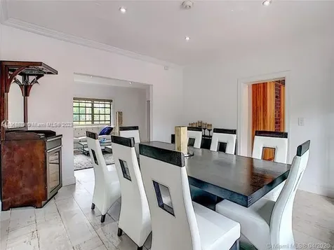 2133 Meridian Avenue Miami Beach FL 33139