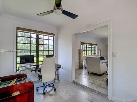 2133 Meridian Avenue Miami Beach FL 33139