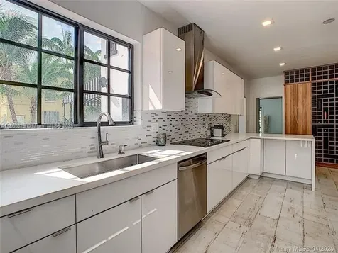 2133 Meridian Avenue Miami Beach FL 33139