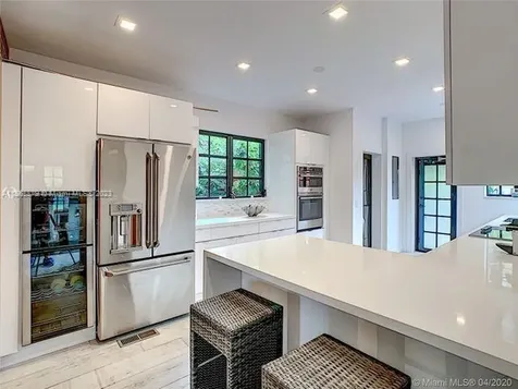 2133 Meridian Avenue Miami Beach FL 33139