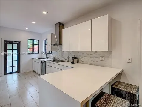 2133 Meridian Avenue Miami Beach FL 33139