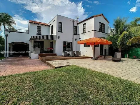 2133 Meridian Avenue Miami Beach FL 33139