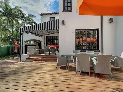 2133 Meridian Avenue Miami Beach FL 33139