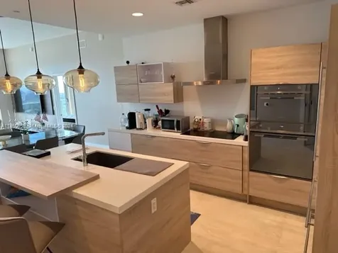 16385 Biscayne Boulevard North Miami Beach FL 33160