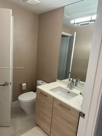 16385 Biscayne Boulevard North Miami Beach FL 33160