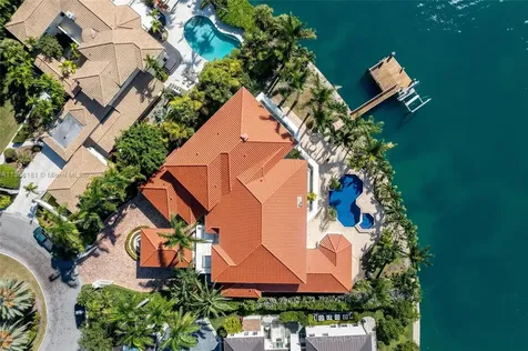 6640 Allison Road Miami Beach FL 33141