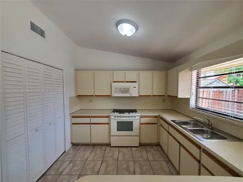 7545 SW 113th Court Miami FL 33173