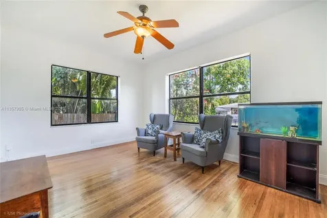 420 W 30th Street Miami Beach FL 33140