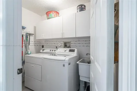 550 Sumter Avenue Davie FL 33325