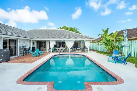 550 Sumter Avenue Davie FL 33325