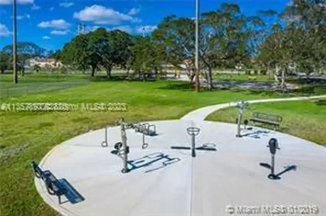 550 Sumter Avenue Davie FL 33325