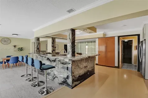 1775 NW 39th Place Oakland Park FL 33309