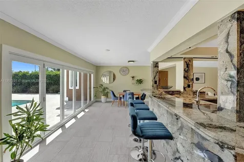 1775 NW 39th Place Oakland Park FL 33309